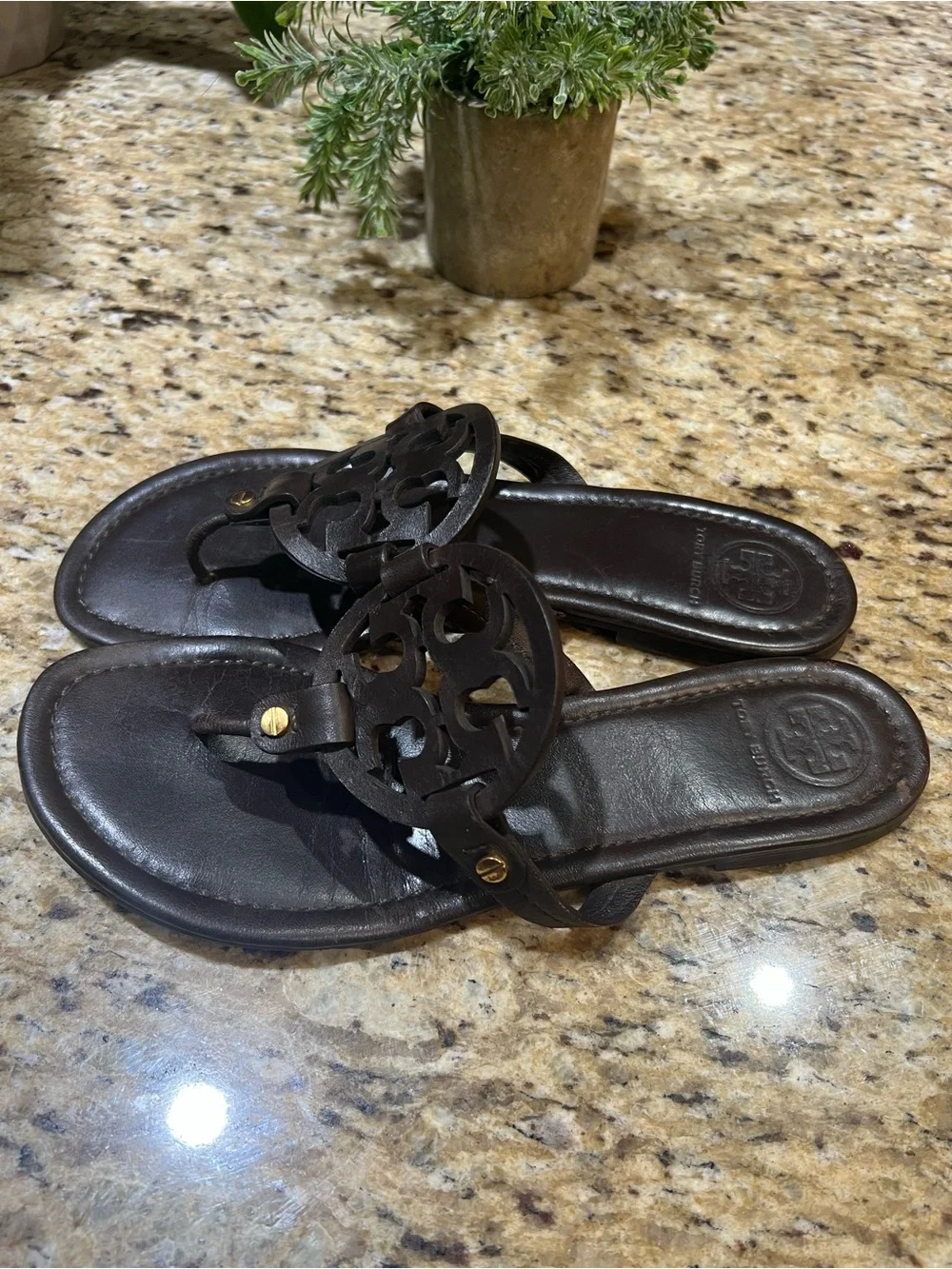 TORY BURCH Miller Chocolate Brown Leather Thong Sandals 9.5M